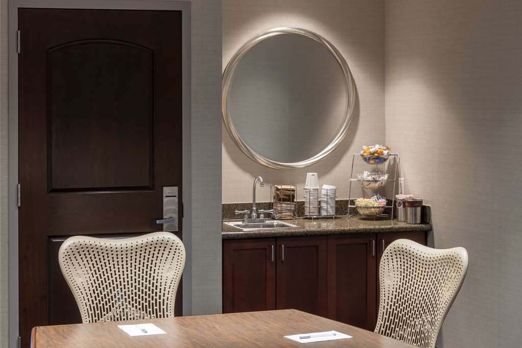 Фото Hampton Inn & Suites Oklahoma City-Bricktown