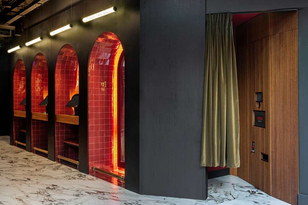 Фото Radisson Red Madrid
