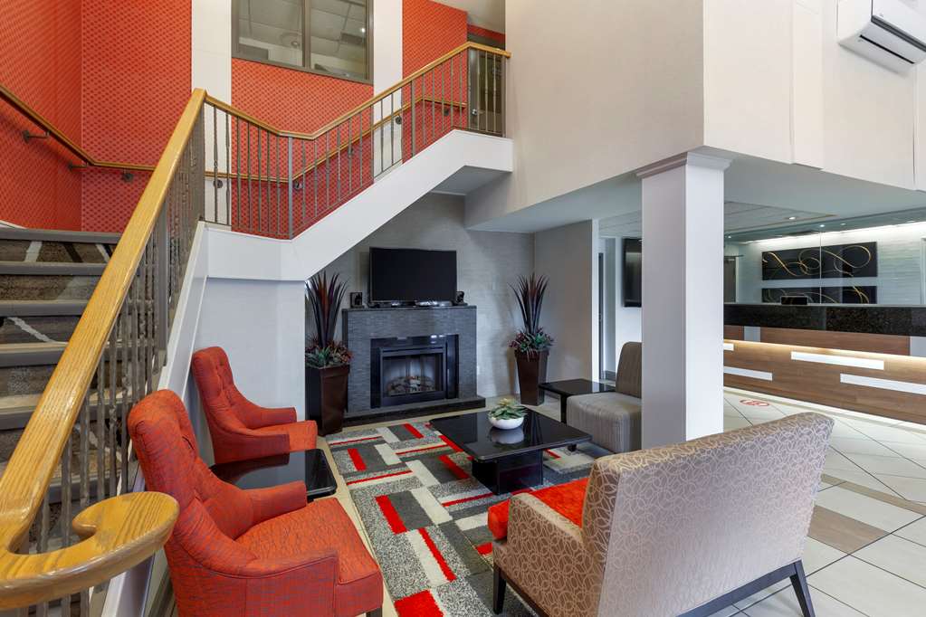 Фото Best Western Plus Burlington Inn & Suites