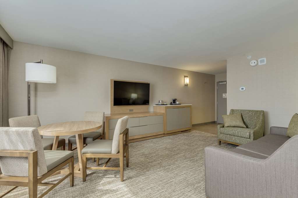 Фото DoubleTree by Hilton Phoenix Chandler