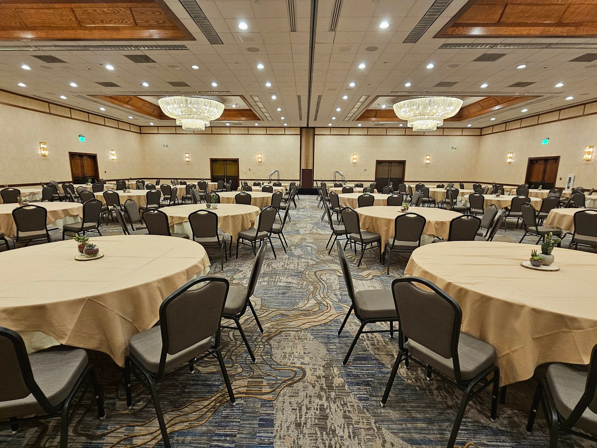 Фото Crowne Plaza Phoenix - Chandler Golf Resort, an Ihg Hotel