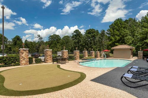 Гостиница Best Western Plus Crown Colony Inn & Suites в Лафкине