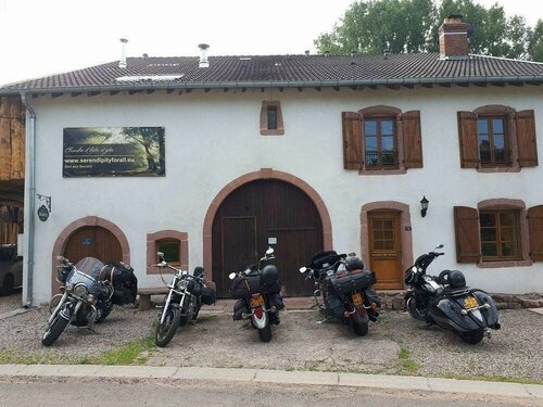 Гостиница Serendipity For All в Сене-Дье-де-Во