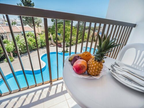 Гостиница Avlida Hotel в Пафосе