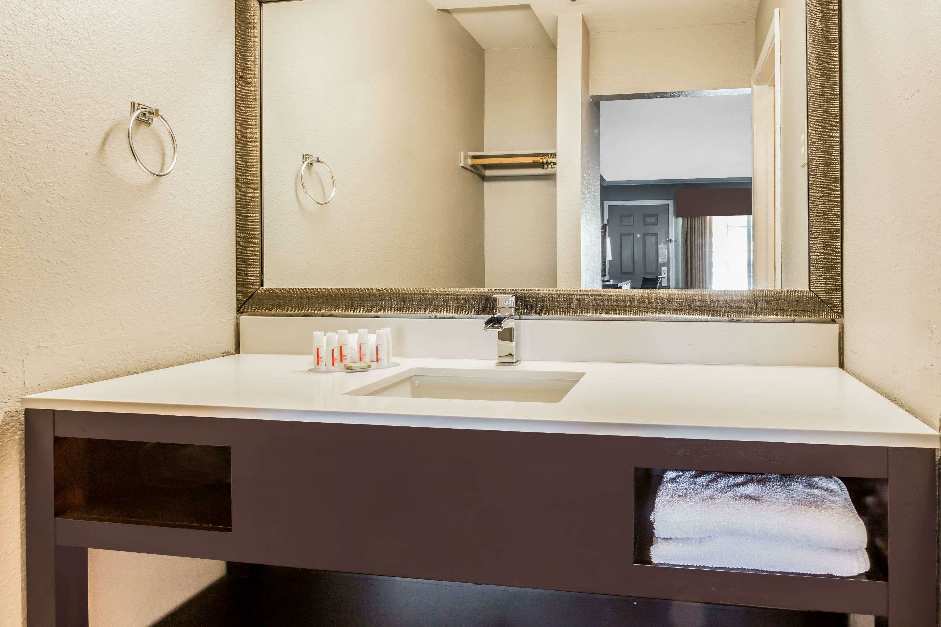 Фото Super 8 by Wyndham Mountain View