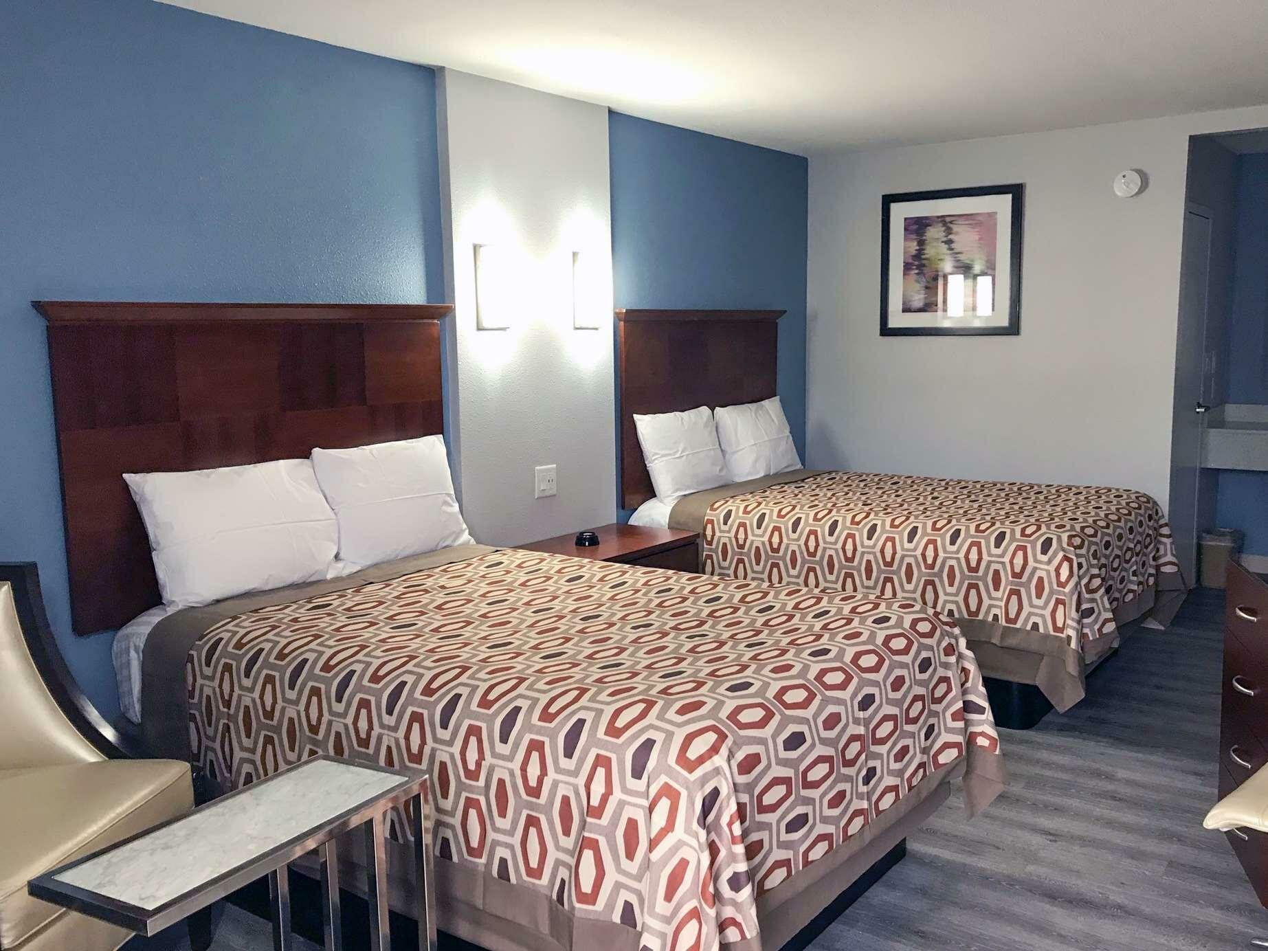 Фото Americas Best Value Inn Decatur, Ga