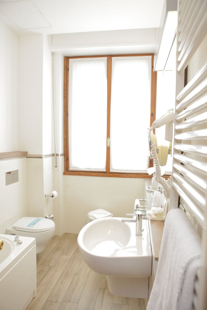 Фото Hotel Bristol