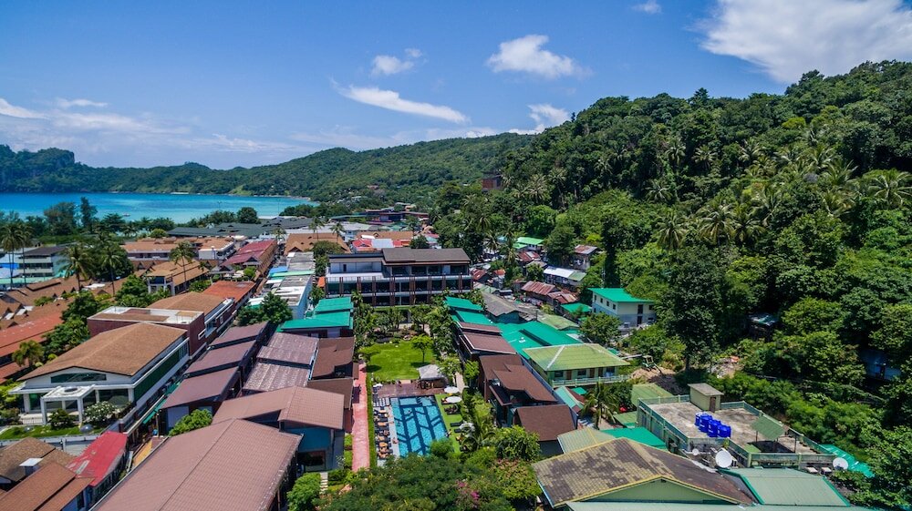Фото Chaokoh Phi Phi Hotel & Resort