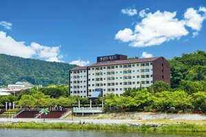 Гостиница Kensington Resort Jirisan Namwon