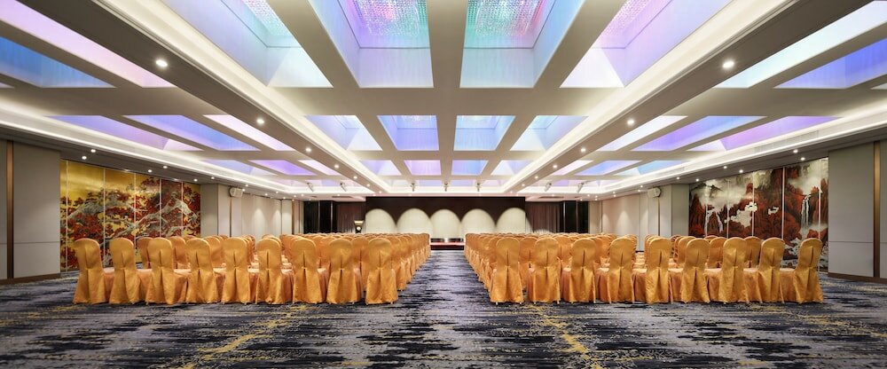 Фото Asia International Hotel Guangzhou