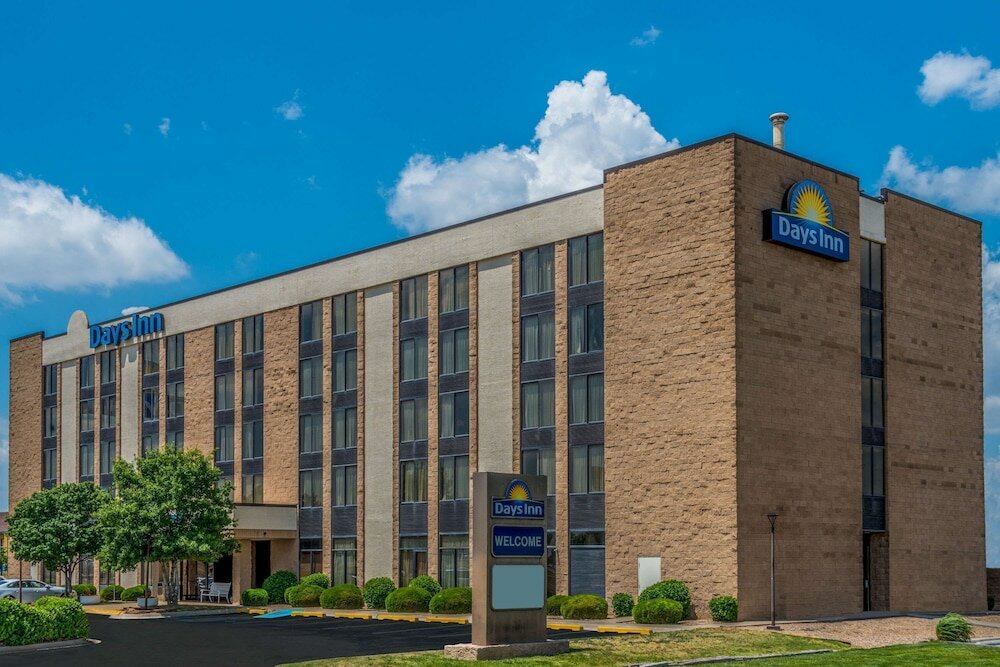 Фото Days Inn by Wyndham Amarillo East