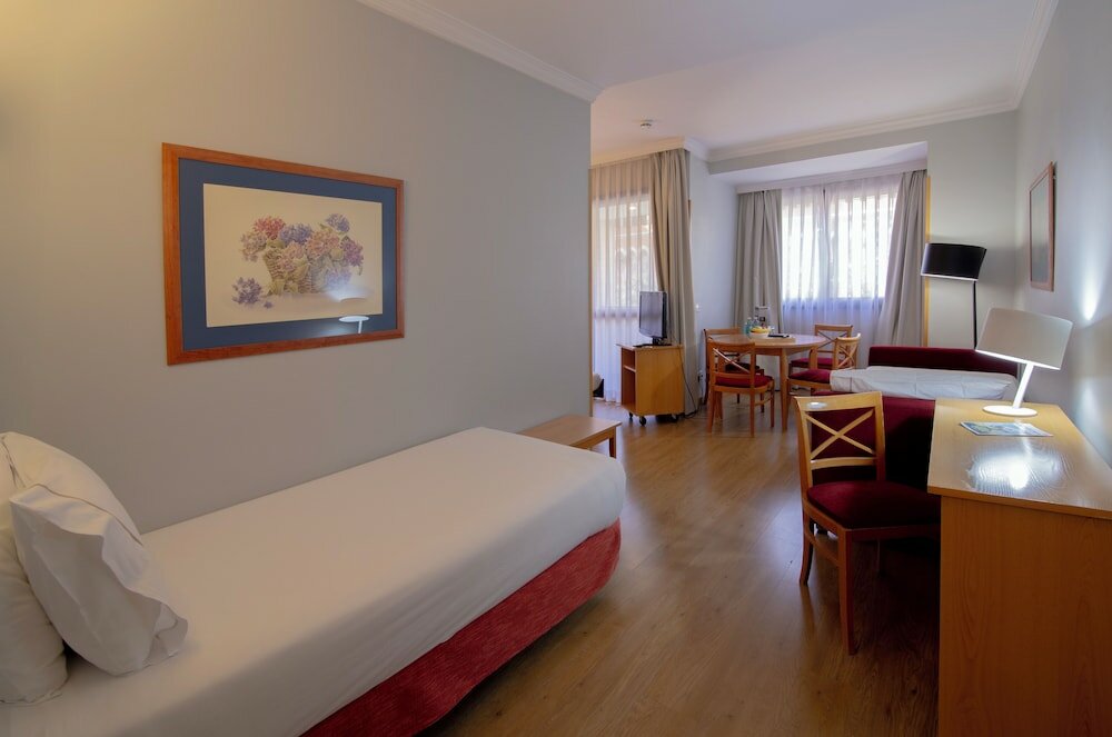 Фото Muralto Madrid Princesa