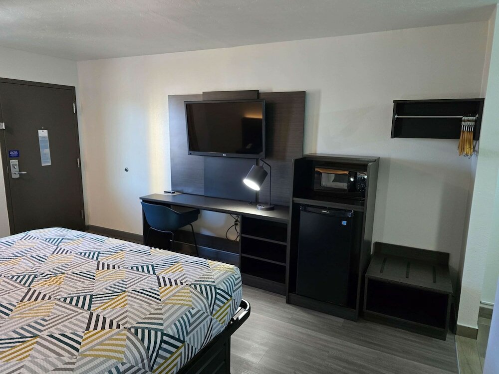 Фото Economy Inn North Oklahoma City