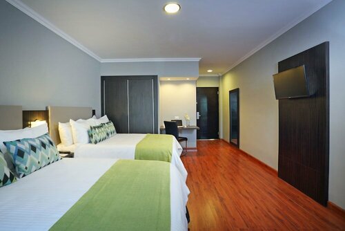 Гостиница Aranjuez Hotel & Suites в Давиде