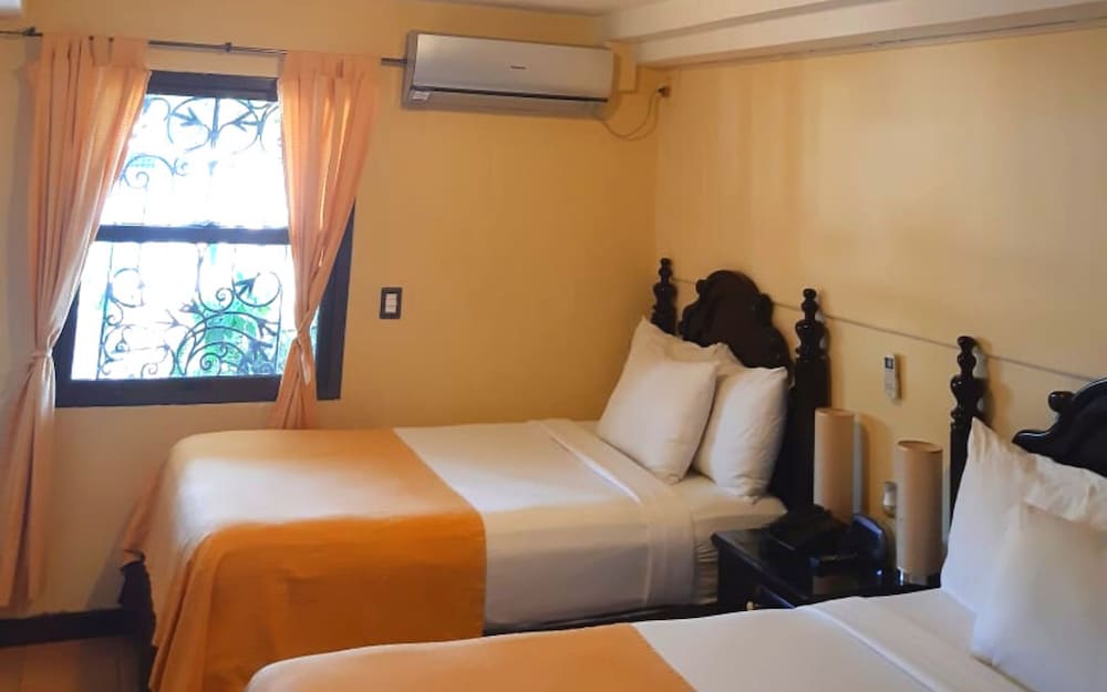 Фото Hotel Villa Florencia Zona Rosa