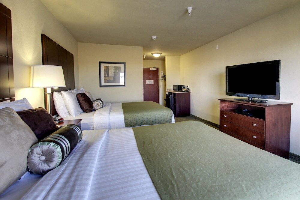 Фото Cobblestone Hotel & Suites - Wayne