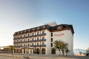 Гостиница Ramada by Wyndham Van