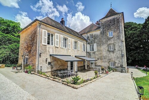 Гостиница Château de la Hussardière в Лангре