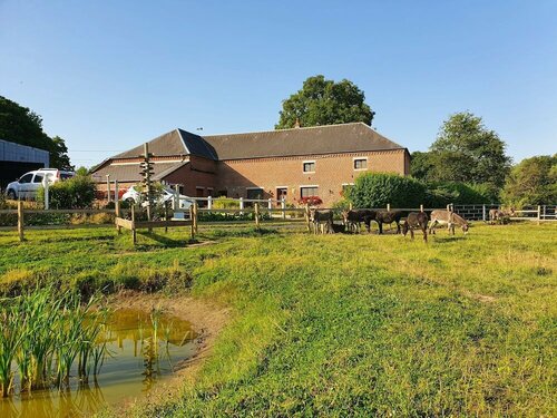 Гостиница Les Mout'Anes в Авене-сюр-Эльпе