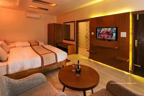 Гостиница Seven Lakes Resort в Гандаки