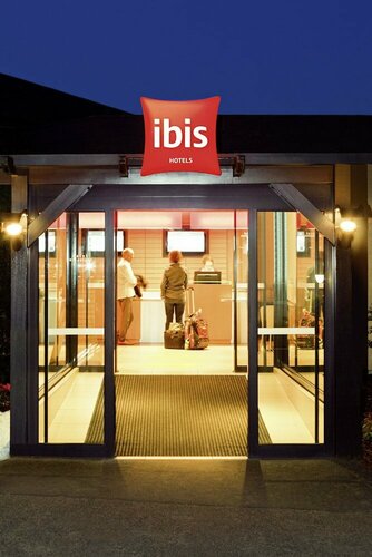 Гостиница Ibis Senlis в Санли