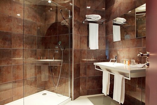 Гостиница Hotel de La Cloche в Доле