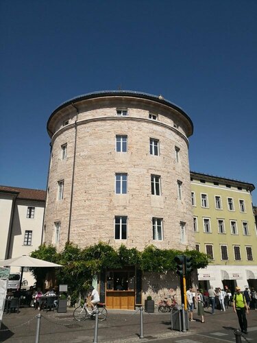 Гостиница Torrione Trento в Тренто