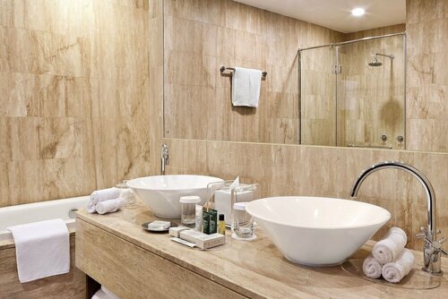Гостиница Hilton Dubai The Walk в Эмирате Дубай