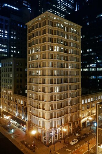Гостиница Staypineapple, An Iconic Hotel, The Loop в Чикаго