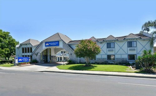 Гостиница Americas Best Value Inn & Suites Ontario в Фонтане