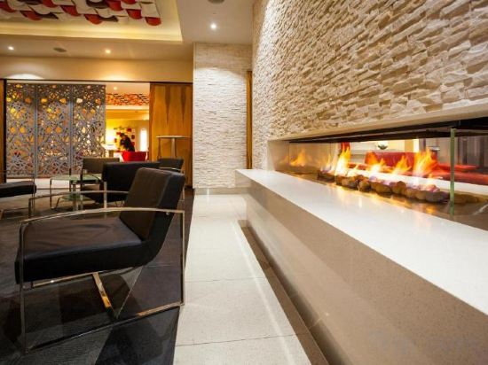 Фото Mantra Charles Hotel Launceston
