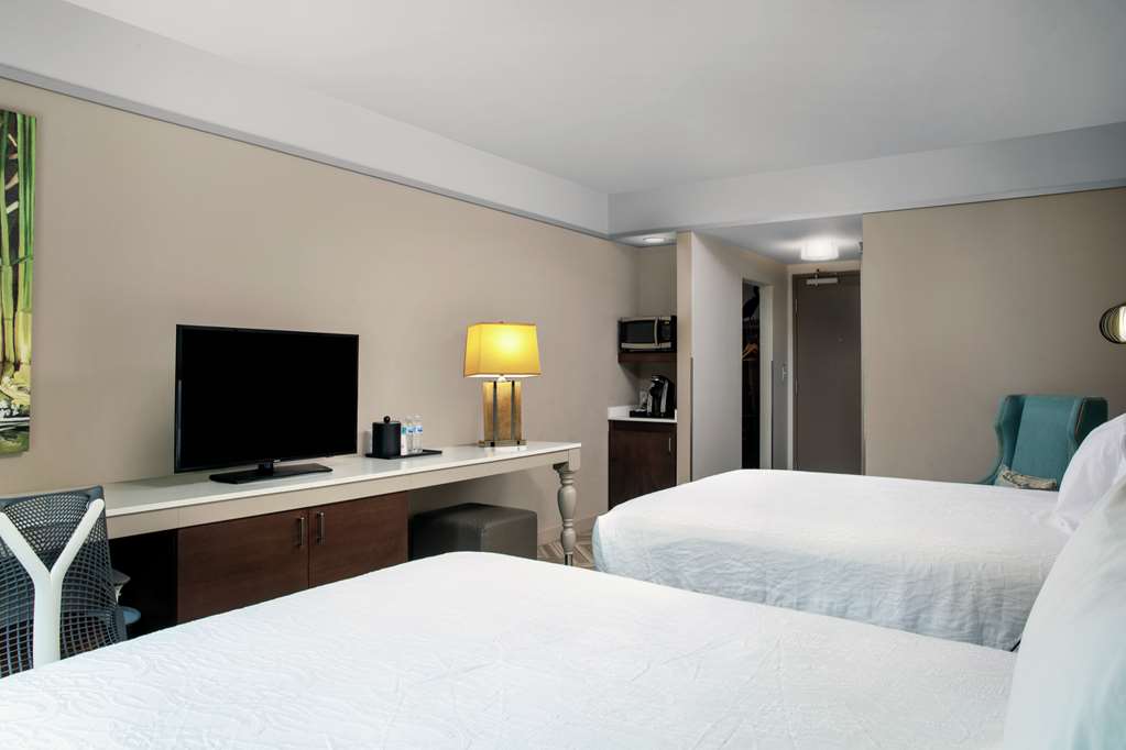 Фото Hilton Garden Inn Mobile Downtown