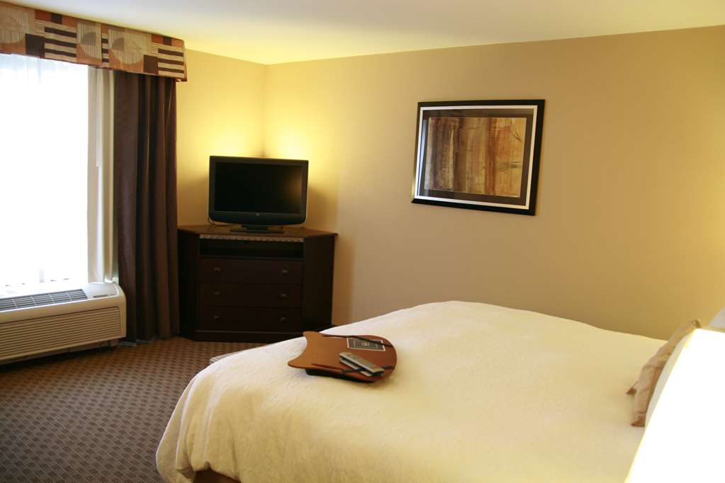 Фото Hampton Inn Topeka