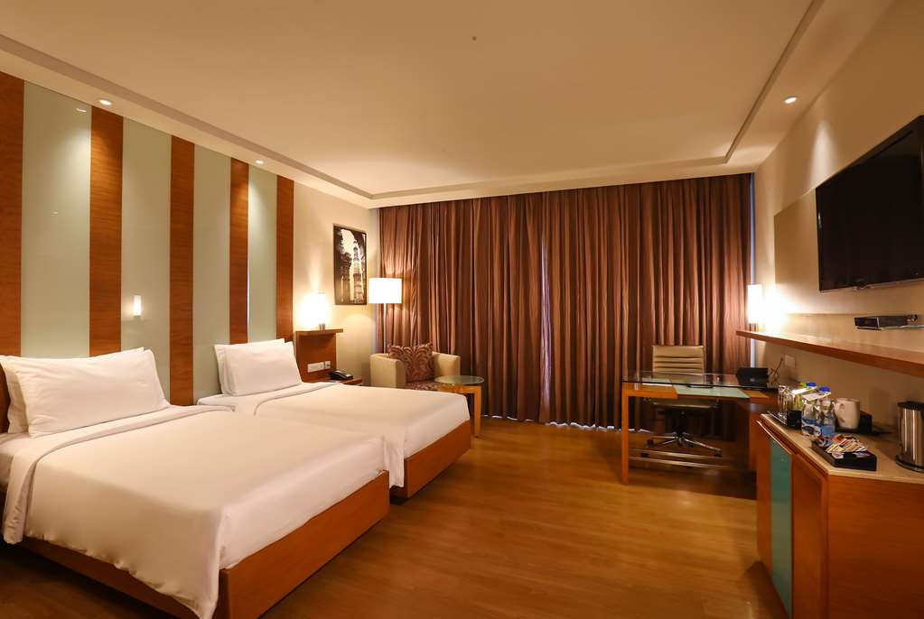 Фото Radisson Blu Hotel Chennai City Centre