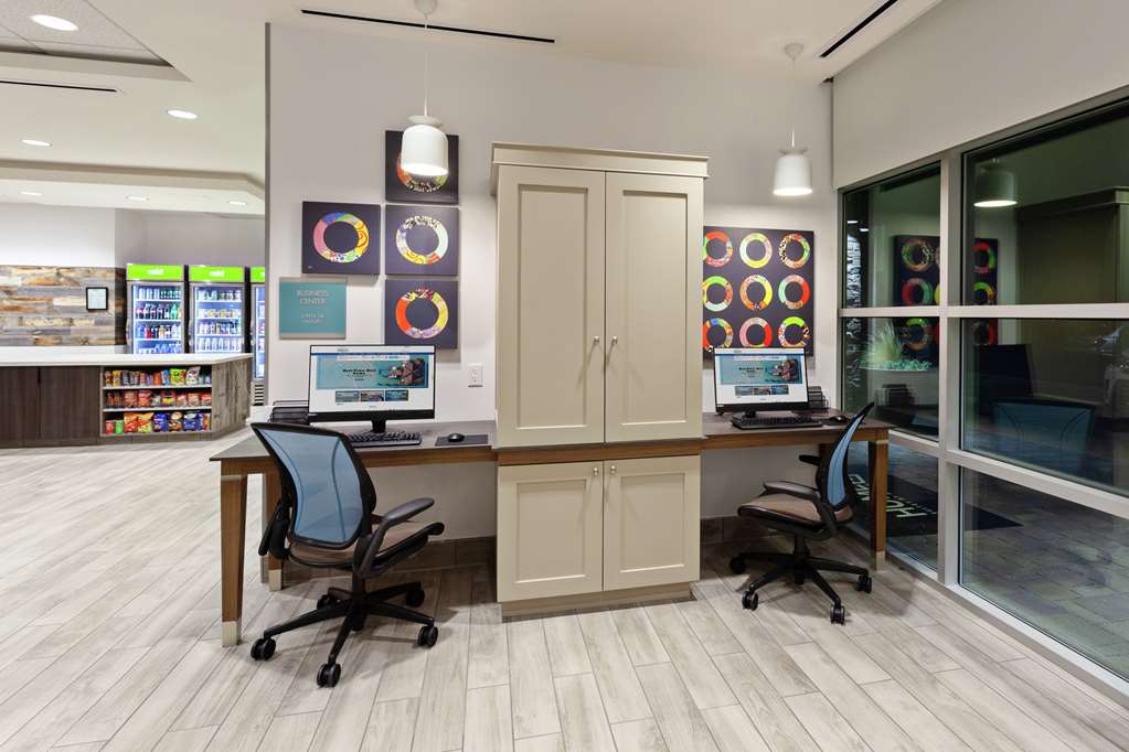 Фото Home2 Suites by Hilton Temecula