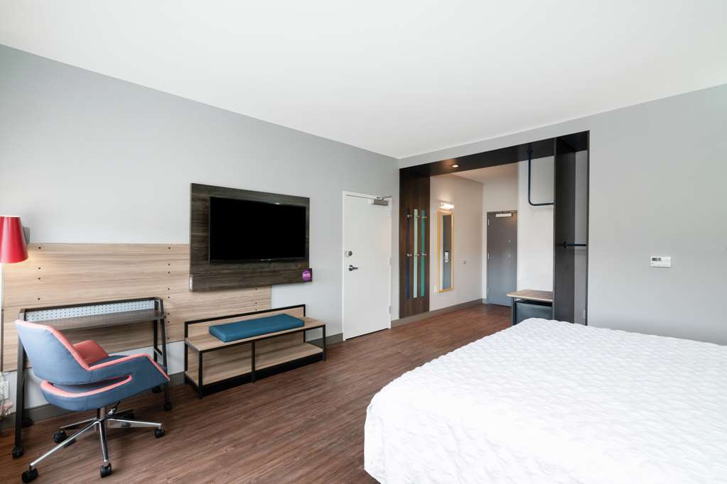 Фото Tru by Hilton Greenville
