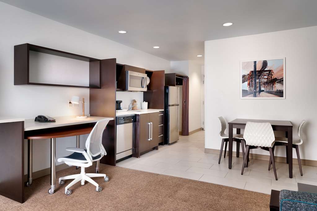Фото Home2 Suites by Hilton Houston/Katy