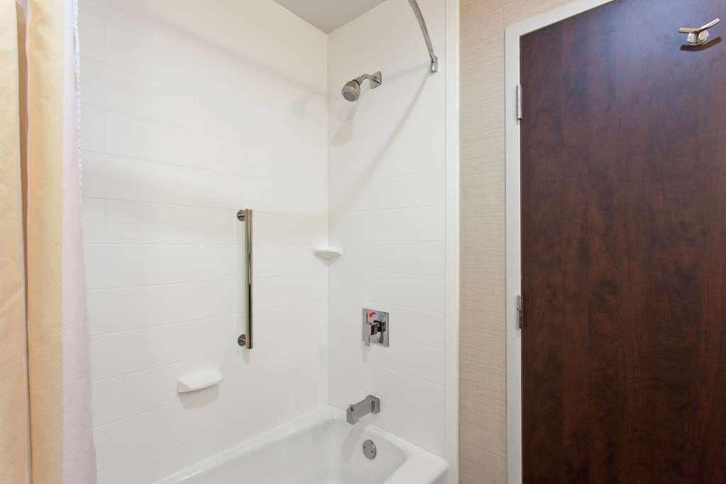 Фото Hilton Garden Inn Victoria