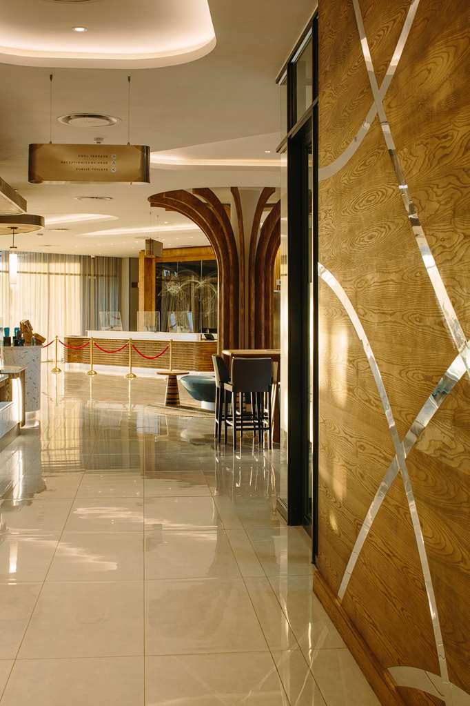 Фото Radisson Hotel & Convention Centre, Johannesburg, O.R. Tambo Airport