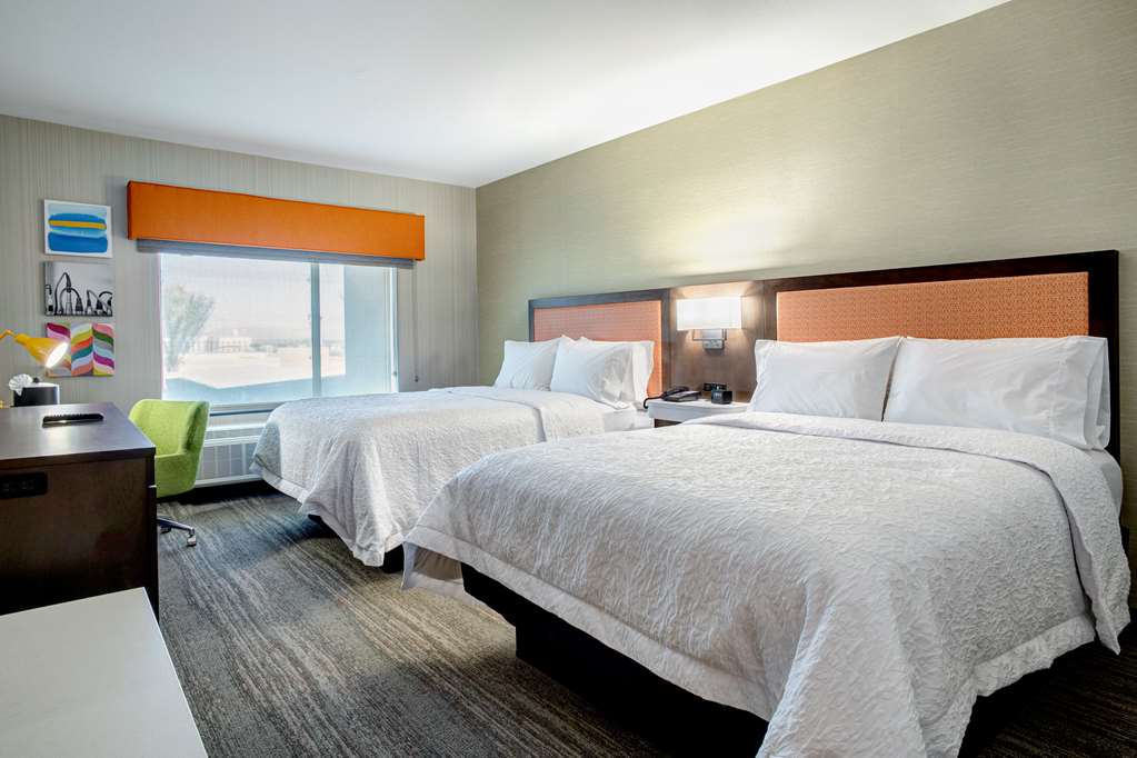 Фото Hampton Inn & Suites Indio
