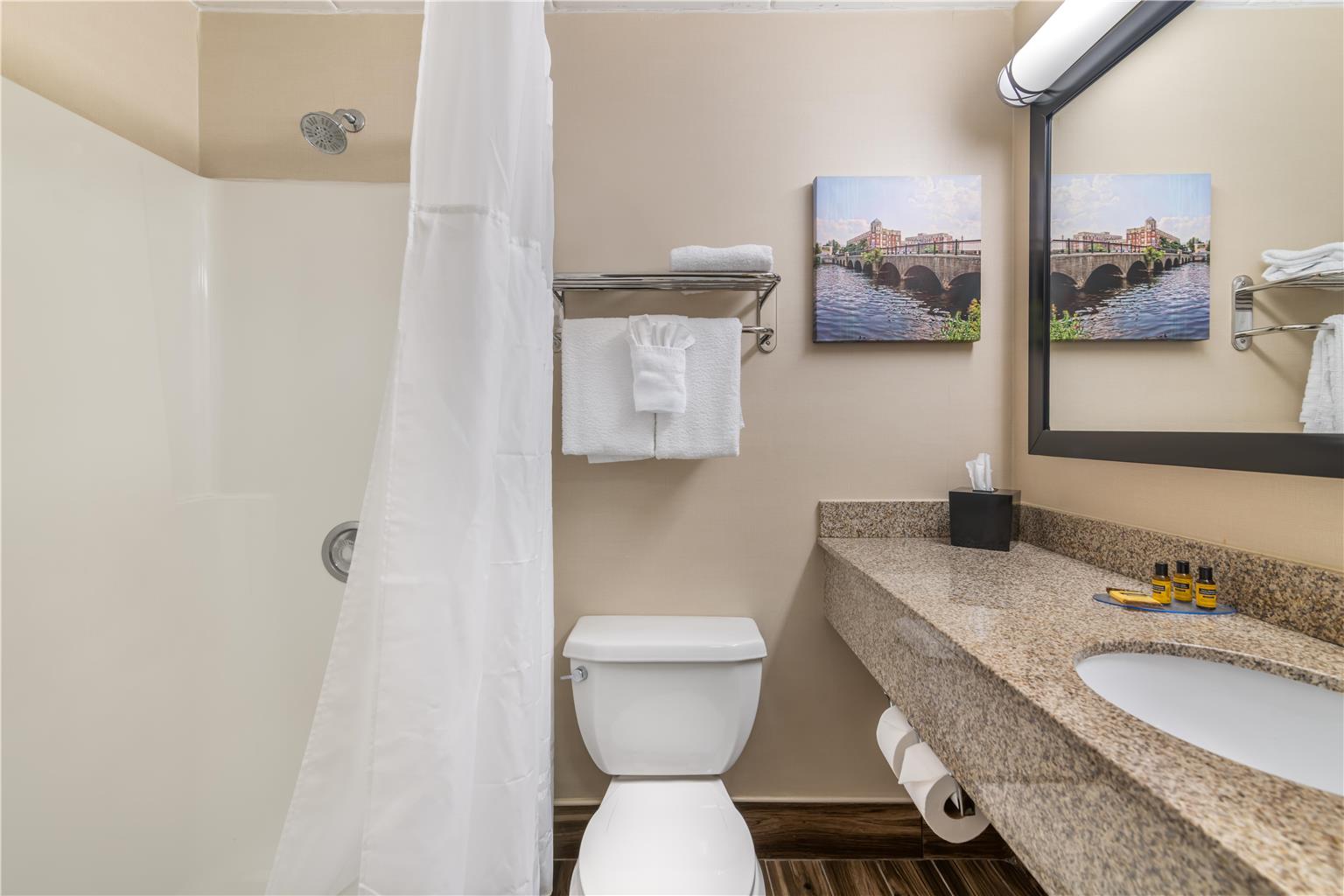 Фото Best Western Plus Waltham Boston