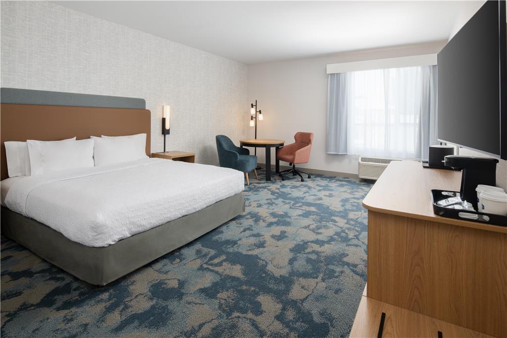 Фото Holiday Inn Express North Hollywood - Burbank Area, an Ihg Hotel