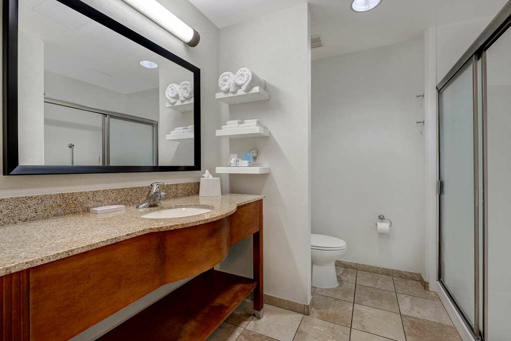 Фото Hampton Inn & Suites Tulare