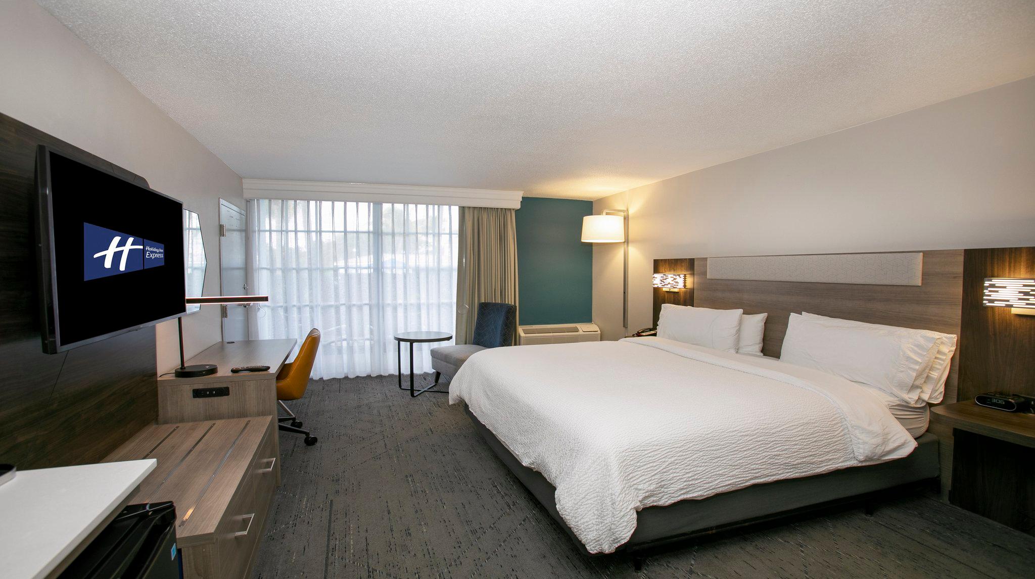 Фото Holiday Inn Express North Palm Beach-Oceanview, an Ihg Hotel