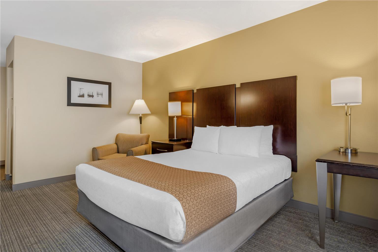 Фото Best Western Plus Plaza by the Green