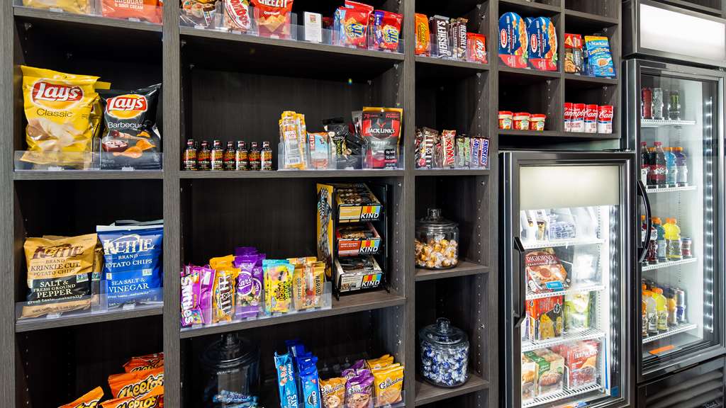 Фото Best Western Plus Roland Inn & Suites