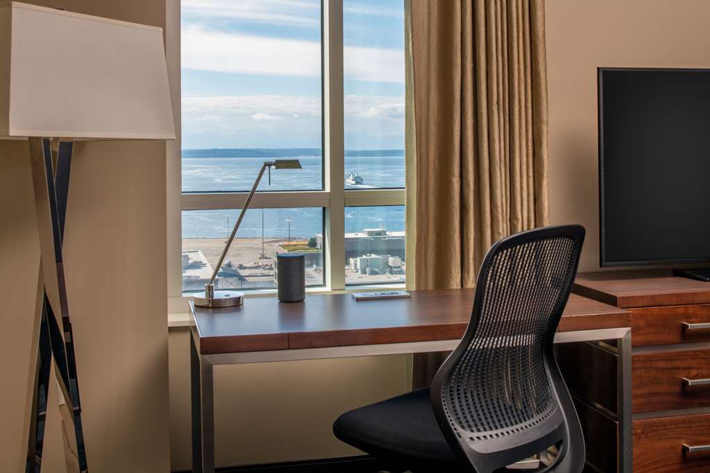 Фото Embassy Suites by Hilton Seattle Downtown Pioneer Square