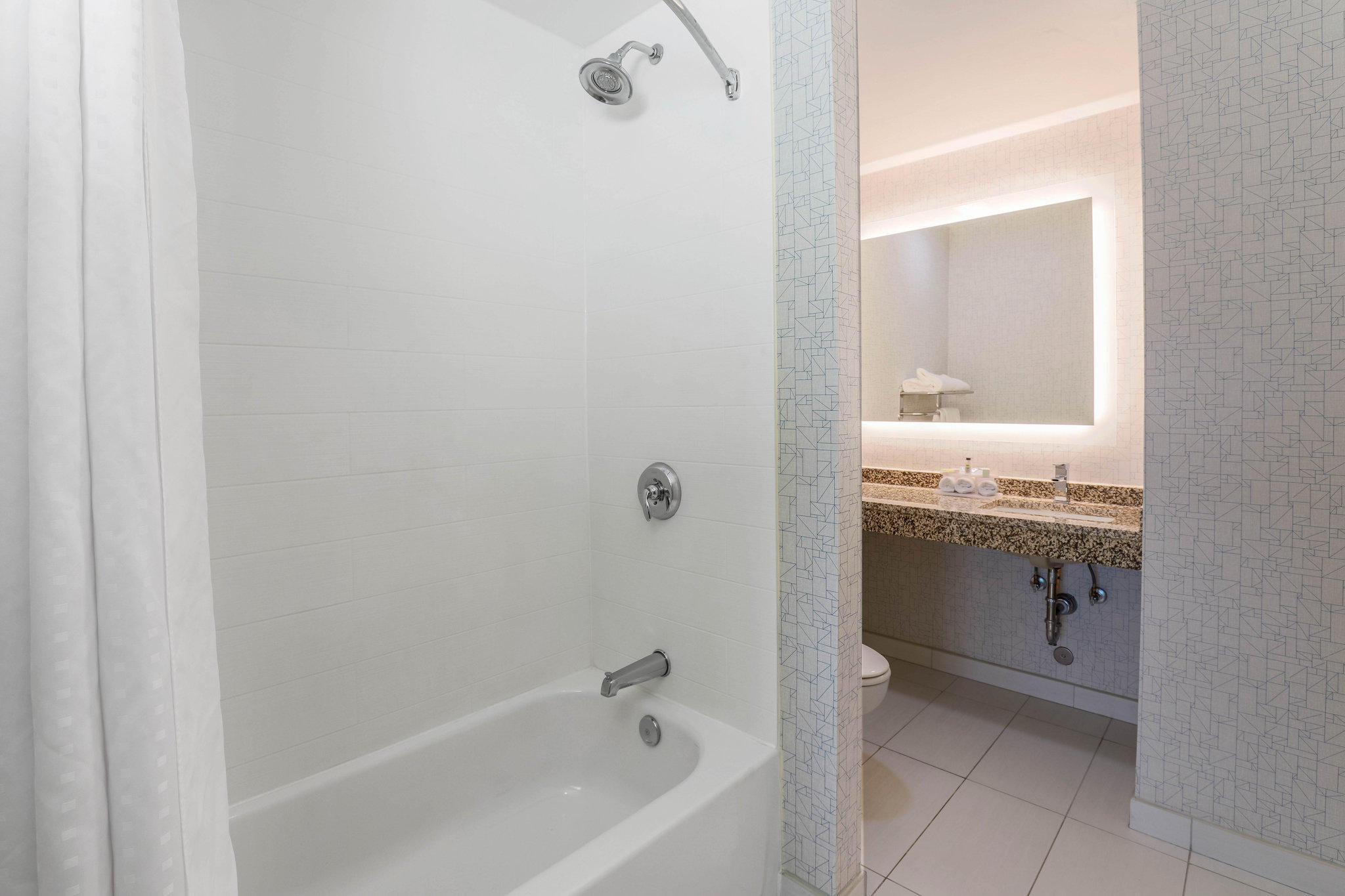 Фото Holiday Inn Express Hotel & Suites Fort Worth Downtown, an Ihg Hotel