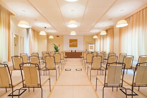 Гостиница Hotel Continental Genova в Генуе