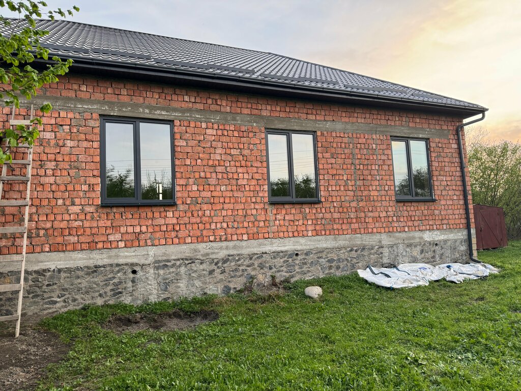 Windows Djabrail_Rehau, Derbent, photo